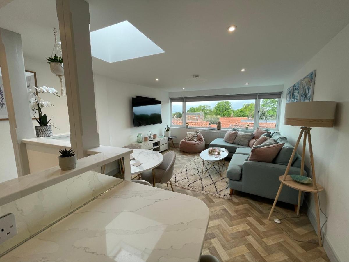 Lees Lookout Holt ,2 Bedroom Luxury Apartment With Private Parking Экстерьер фото